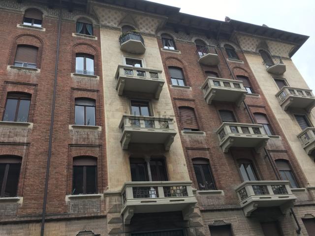 Appartamento in vendita di 182 m² in Via Santa Chiara, 23