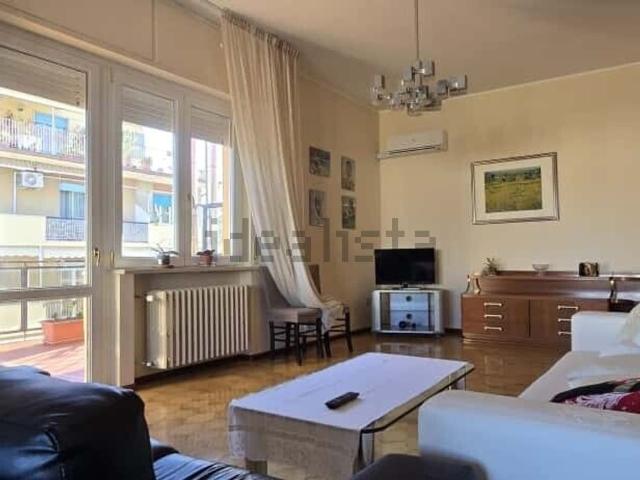 Appartamento in vendita di 182 m² in Via Raffaello Sanzio, 113