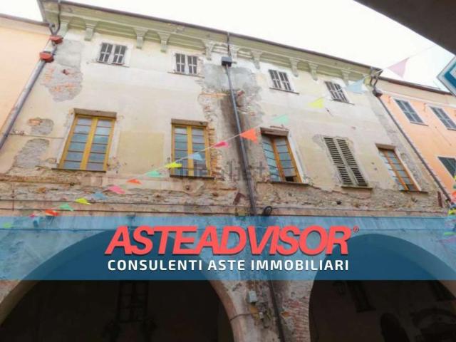 Appartamento in vendita di 182 m² in Corso Mario Ponzoni, 59