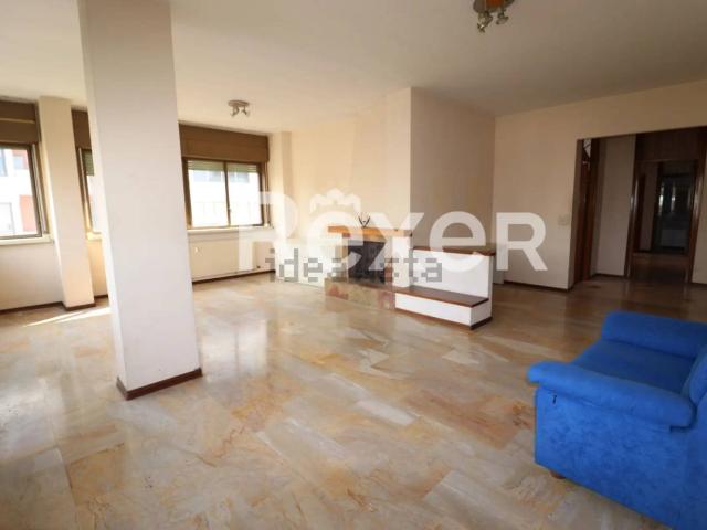 Appartamento in vendita di 182 m² in Largo San Giovanni, 21