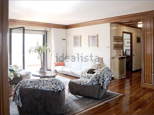 Appartamento in vendita di 183 m² in Via Giorgio de Chirico, 6