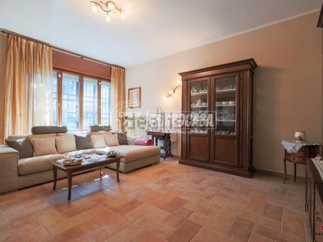 Appartamento in vendita di 183 m² in Via di Mezzo, 36