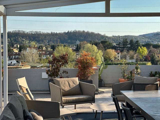 Appartamento in vendita di 183 m² in Via Emilio Visconti Venosta, 14
