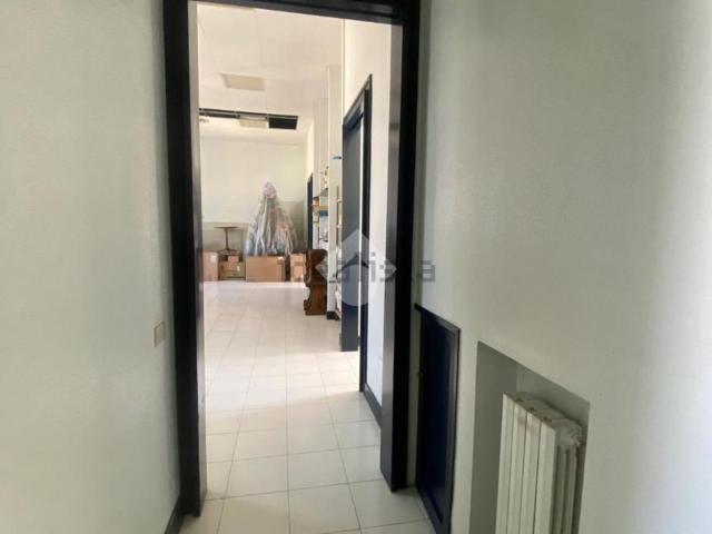 Appartamento in vendita di 183 m² in Via San Paolo Belsito, 54