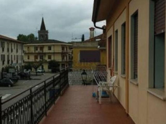 Appartamento in vendita di 183 m² in Via San Pellico