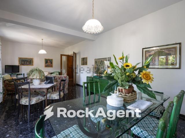 Appartamento in vendita di 183 m² in Via Sarzanese, 247