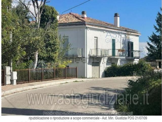 Appartamento in vendita di 184 m² in Via Alcide De Gasperi
