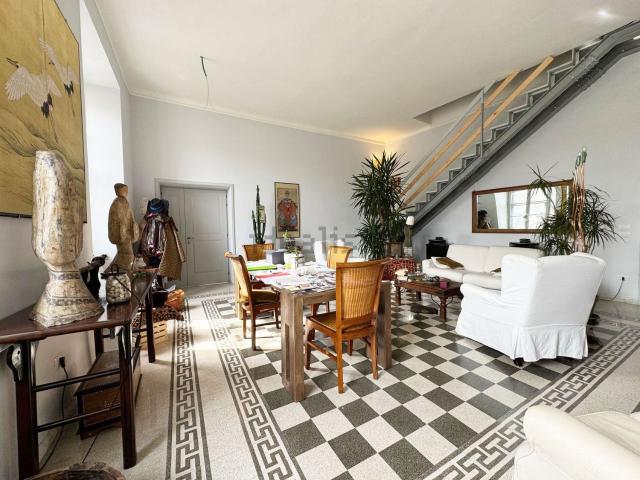 Appartamento in vendita di 184 m² in Via Arsilli