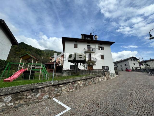 Appartamento in vendita di 184 m² in Via Dante