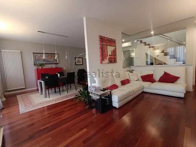 Appartamento in vendita di 184 m² in Via dei Mille