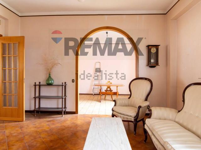 Appartamento in vendita di 184 m² in Via della Regione, 35