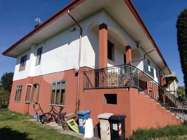 Appartamento in vendita di 184 m² in Via Sega, 1717