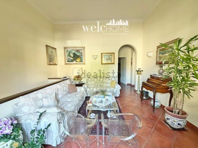 Appartamento in vendita di 184 m² in Via Roma