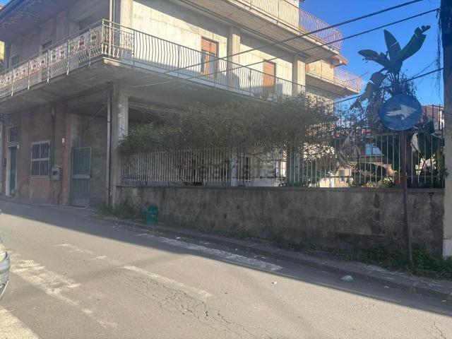 Appartamento in vendita di 184 m² in Via Torrisi, 52