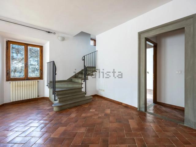 Appartamento in vendita di 184 m² in Via Ubaldino Peruzzi, 158