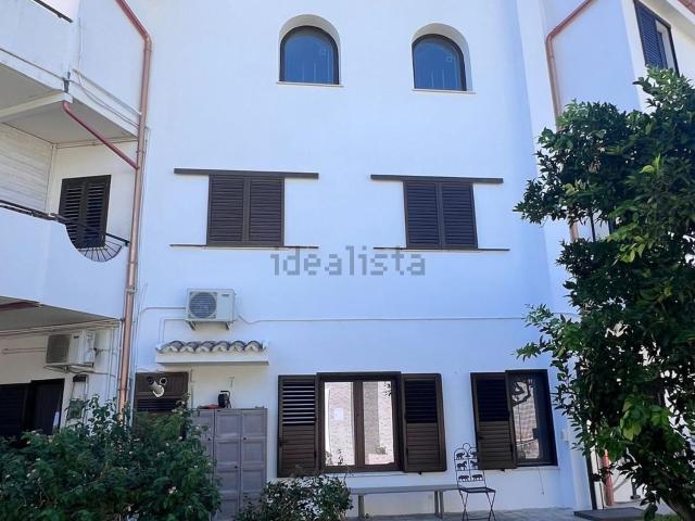 Appartamento in vendita di 184 m² in Viale Lucrezia della Valle, 102