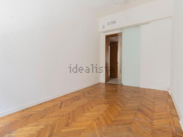 Appartamento in vendita di 185 m² in Via Cerva, 22