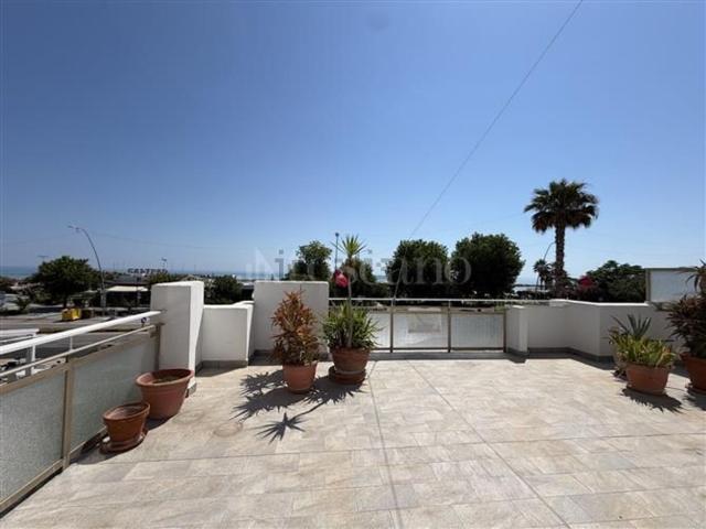 Appartamento in vendita di 185 m² in Viale Guglielmo Marconi