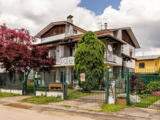Appartamento in vendita di 185 m² in Via Antonio Canova, 14