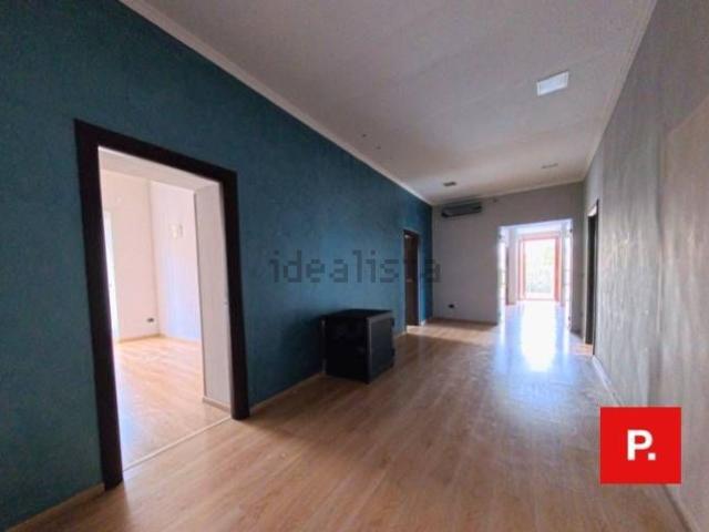 Appartamento in vendita di 185 m² in Via Alessio Simmaco Mazzocchi, 23