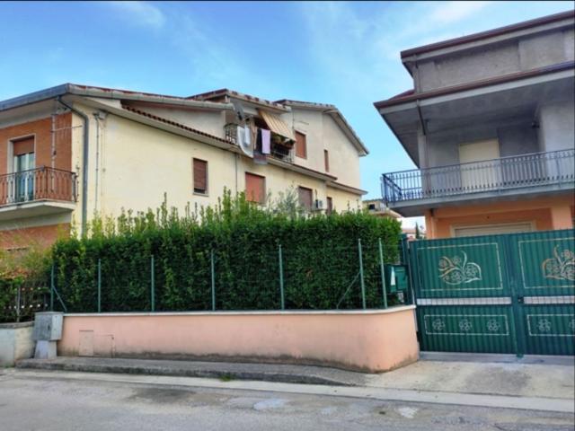 Appartamento in vendita di 185 m² in Via Boccaccio