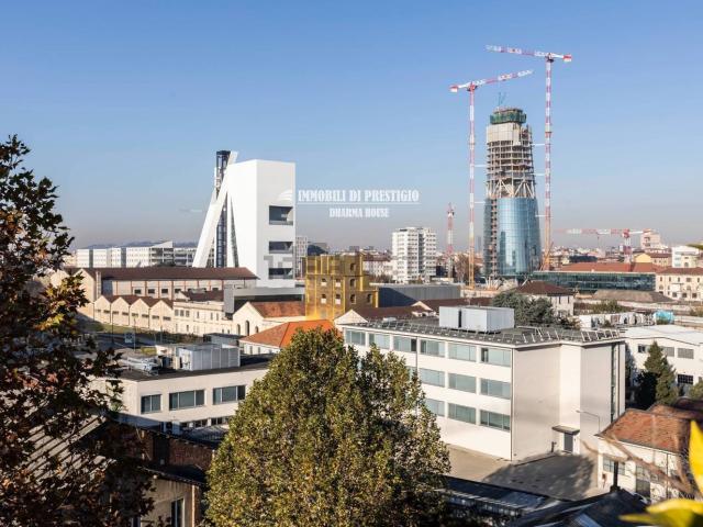 Appartamento in vendita di 185 m² in Via Balduccio da Pisa, 10