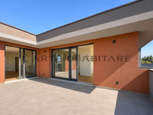 Appartamento in vendita di 185 m² in Via G. Impastato, 36