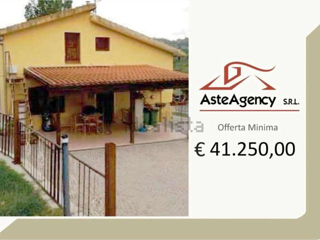 Appartamento in vendita di 185 m² in Via Giummarca, 1