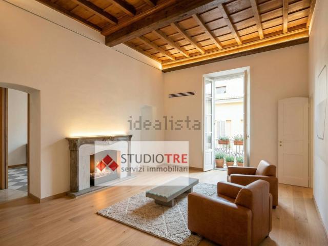 Appartamento in vendita di 185 m² in Via Giuseppe Pedotti