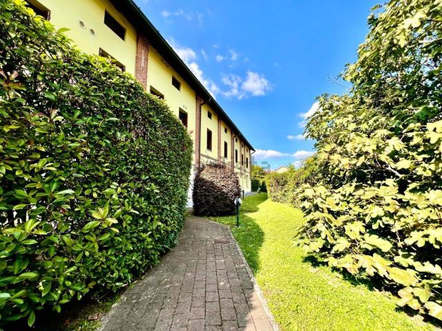 Appartamento in vendita di 185 m² in Via Guglielmo Marconi