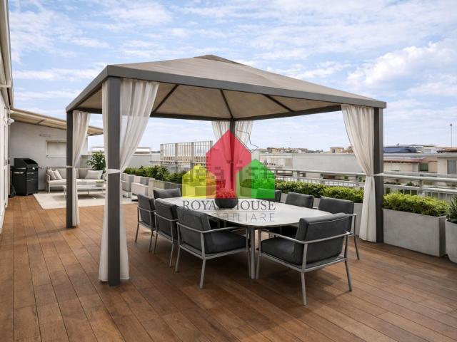 Appartamento in vendita di 185 m² in Via Enrico Fermi