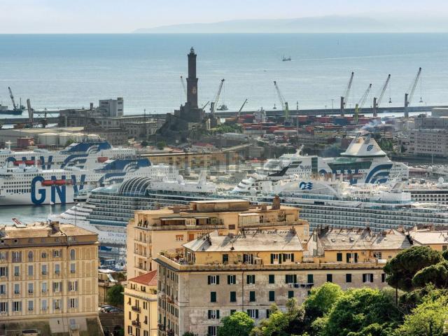 Appartamento in vendita di 185 m² in Via Fossato di San Nicolò, 1
