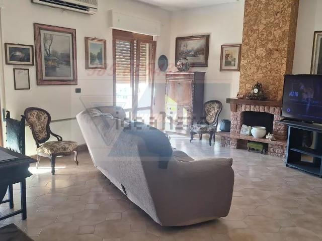 Appartamento in vendita di 185 m² in Via Francesco Mortellaro