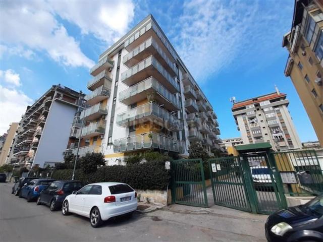 Appartamento in vendita di 185 m² in Via Matteo Dominici