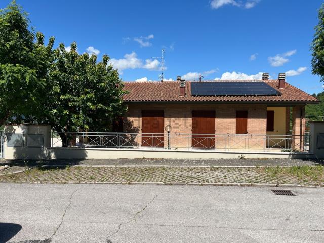 Appartamento in vendita di 185 m² in Via Mari