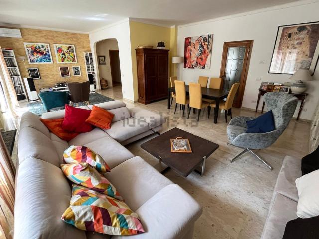 Appartamento in vendita di 185 m² in Via Masaccio