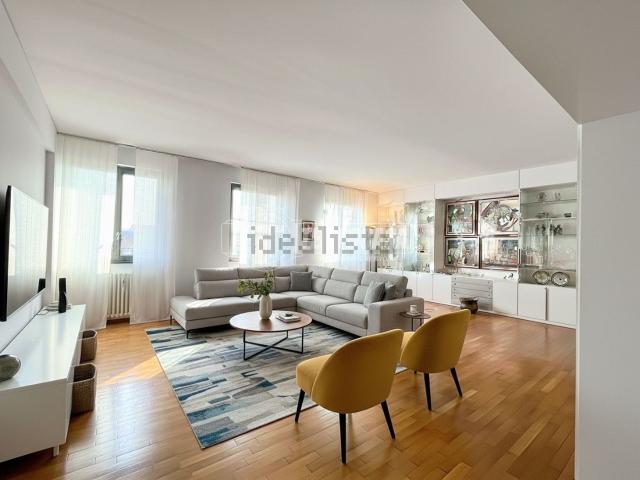 Appartamento in vendita di 185 m² in Via San Martino, 5