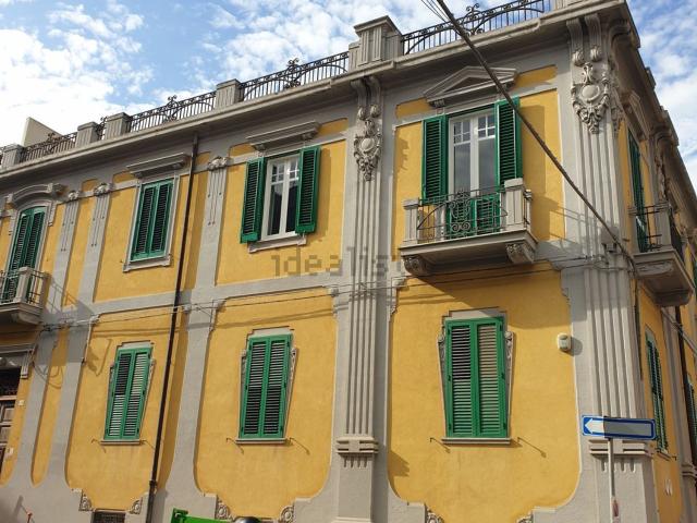 Appartamento in vendita di 185 m² in Via Stefano Protonotaro, 6