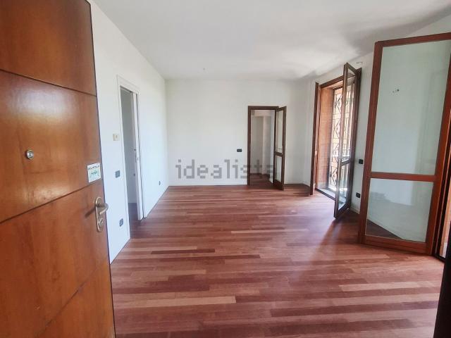 Appartamento in vendita di 185 m² in Via Primo Maggio, 22