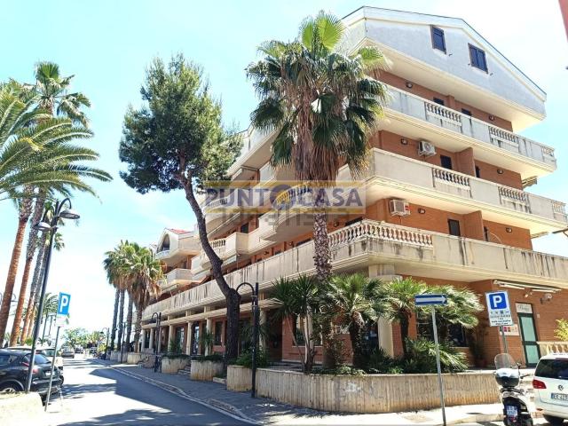 Appartamento in vendita di 185 m² in Via Trieste, 184