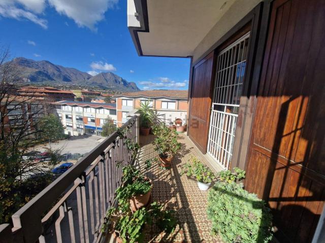 Appartamento in vendita di 185 m² in Via Tuoro Cappuccini