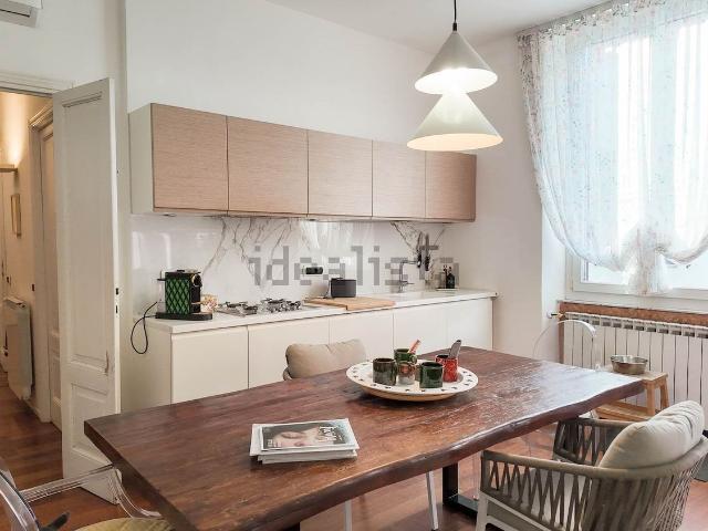 Appartamento in vendita di 185 m² in Via Vittorio Veneto