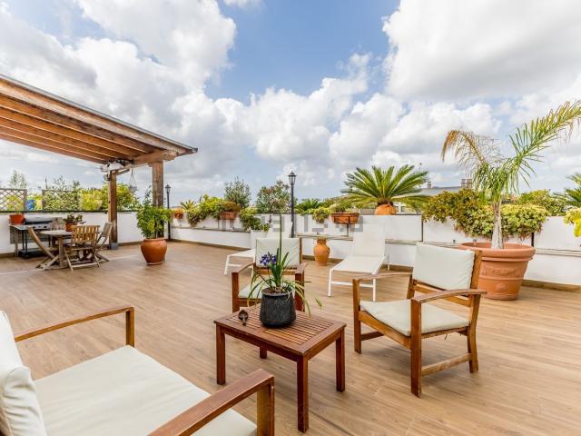 Appartamento in vendita di 185 m² in Viale della Grande Muraglia, 214