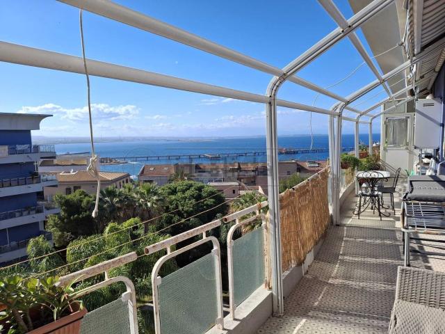 Appartamento in vendita di 185 m² in Viale Scala Greca, 406