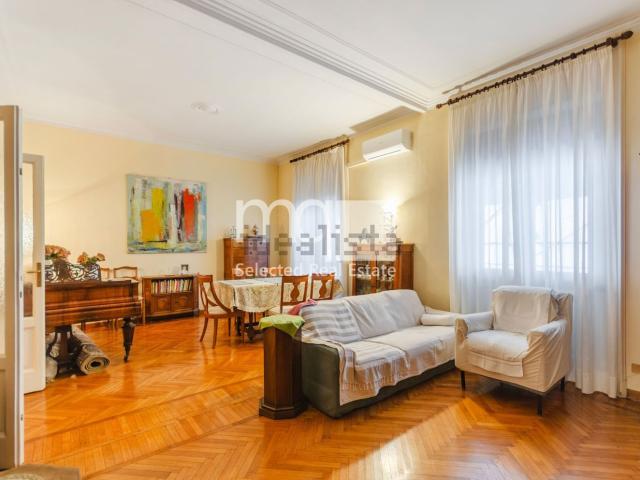 Appartamento in vendita di 185 m² in Corso Sempione, 49