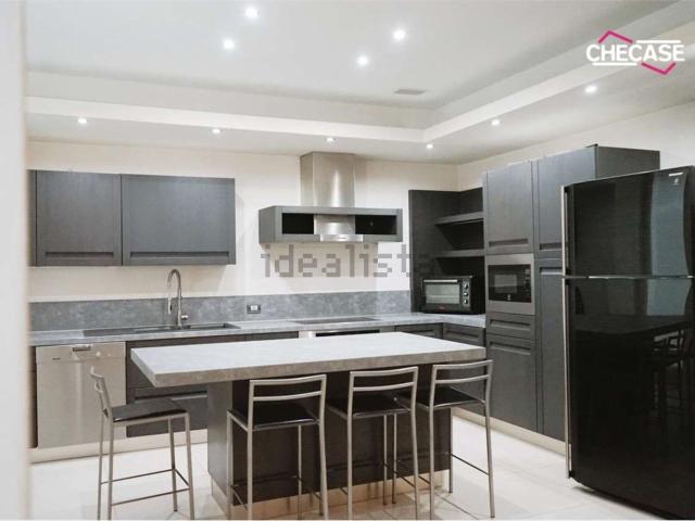 Appartamento in vendita di 185 m² in Piazza Giuseppe Garibaldi
