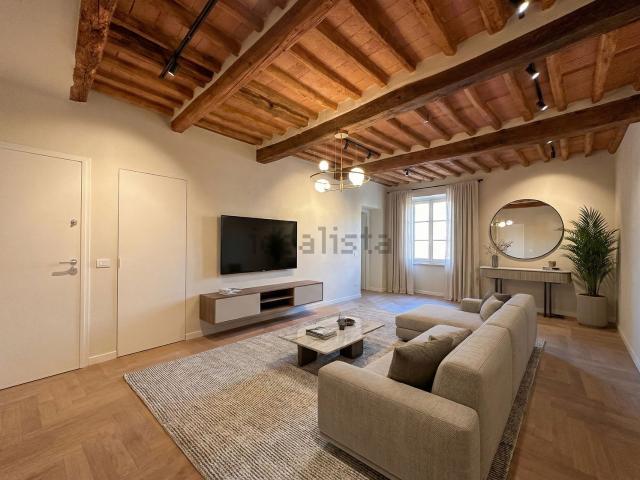 Appartamento in vendita di 185 m² in Piazza Napoleone, 3262