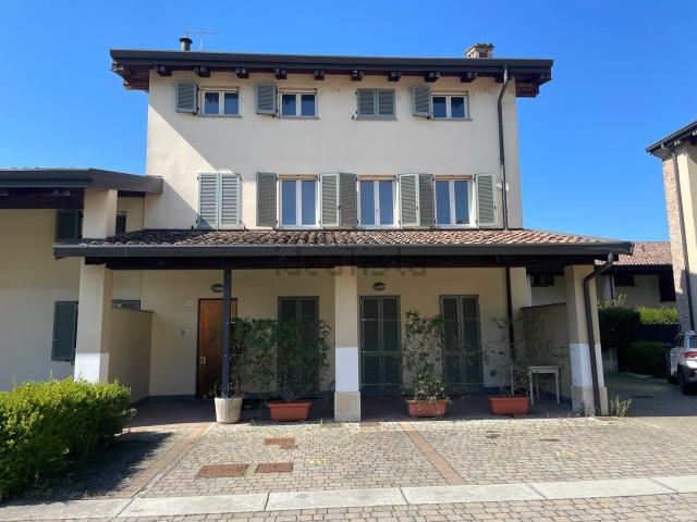 Appartamento in vendita di 185 m² in Strada della Viggioletta, 33