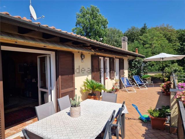 Appartamento in vendita di 186 m² in Via Giacomo Matteotti, 26