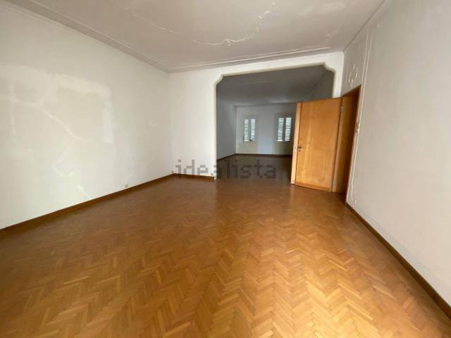 Appartamento in vendita di 186 m² in Via Giovanni Miani
